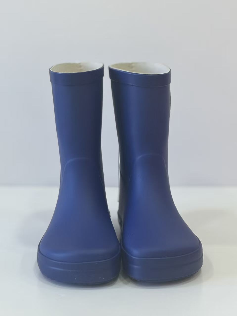 Waterproof kid latex boots